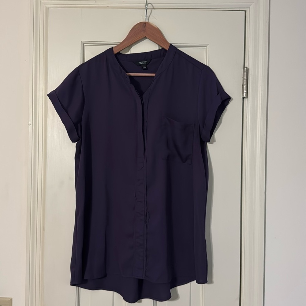 Simply Vera Wang blouse. Dark purple. Size Large.